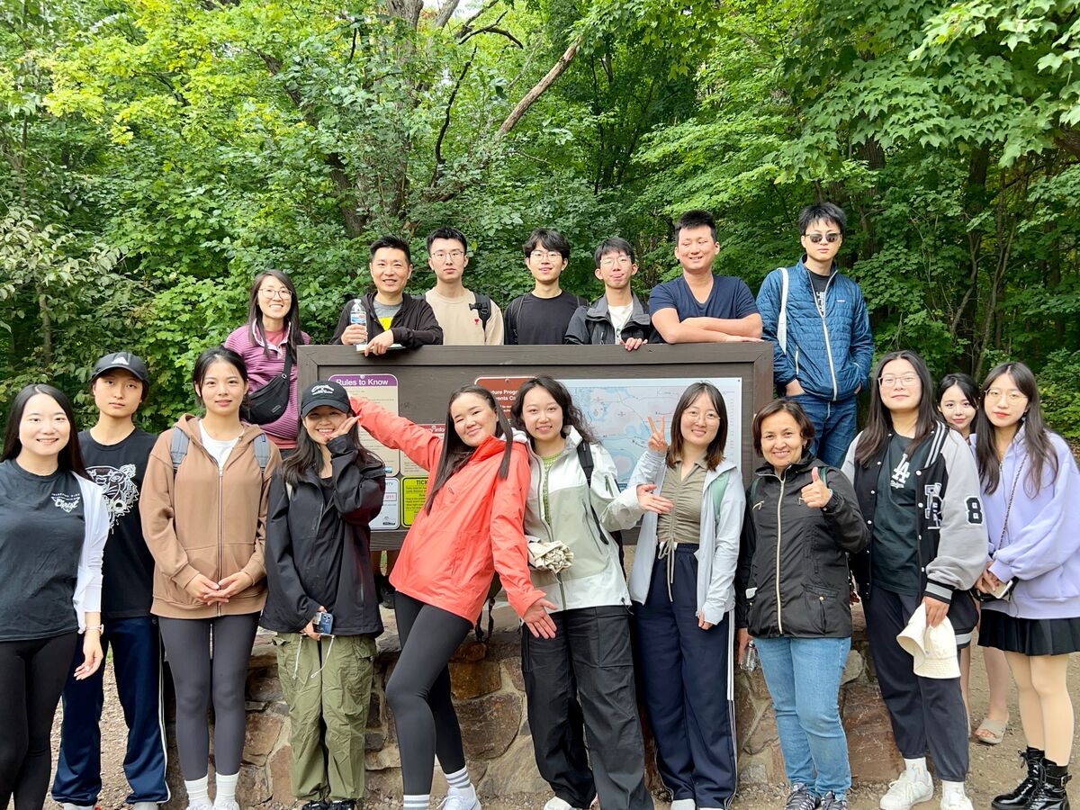 ISMP mentors and students together